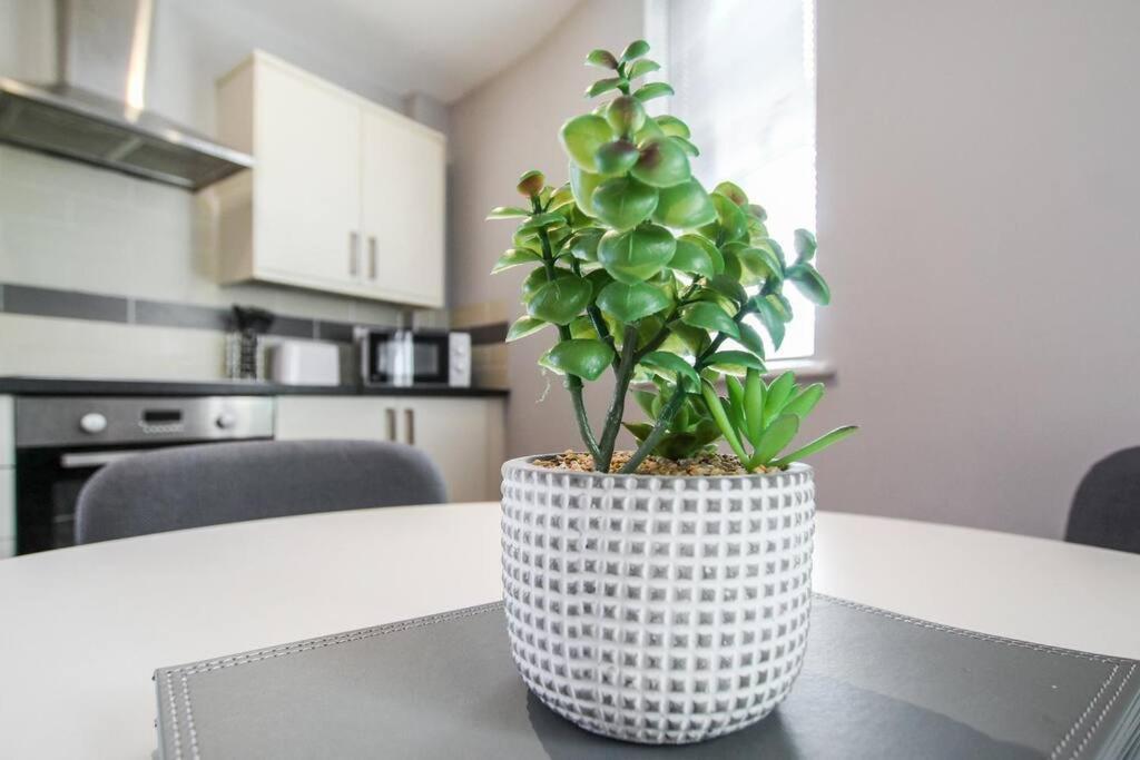 Primeee Location! - Modern Central Apartment Bristol Eksteriør bilde
